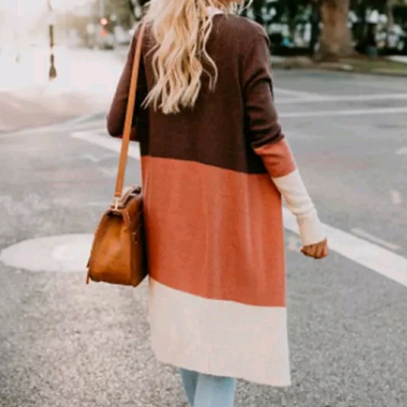 Knit Colorblock Cardigan - Picture 4 of 8